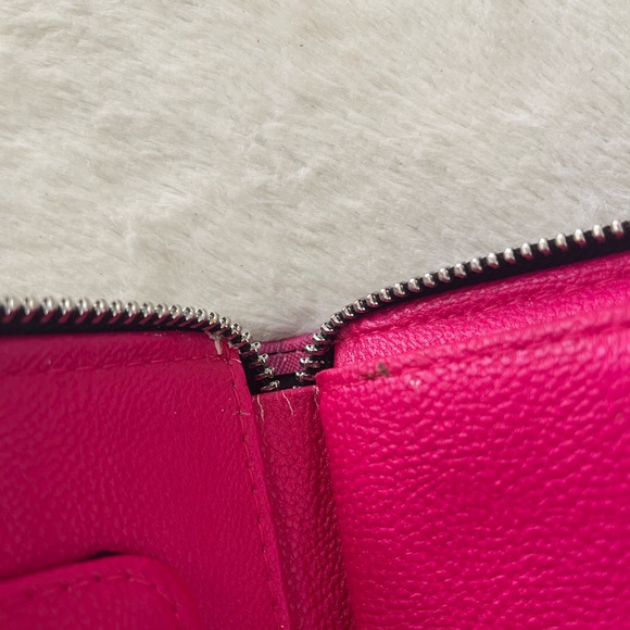 Betsey Johnson Pug Print Wallet NWT - Picture 9 of 14